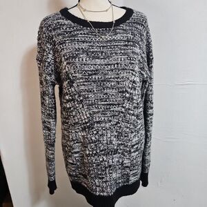 Romeo & Juliet Couture Crewneck Sweater Black And White, women's L, Preppy, Goth